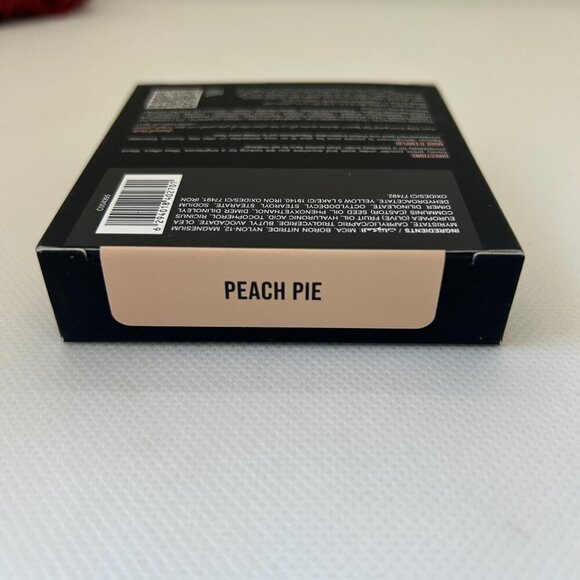 Huda Beauty Easy Bake and Snatch Pressed Setting Powder Peach Pie - Picture 5 of 5